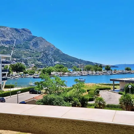 Cesarica Apartment