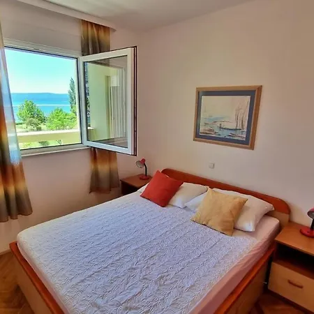 Cesarica Omiš