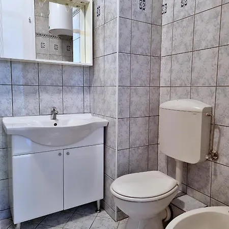 Cesarica Apartman