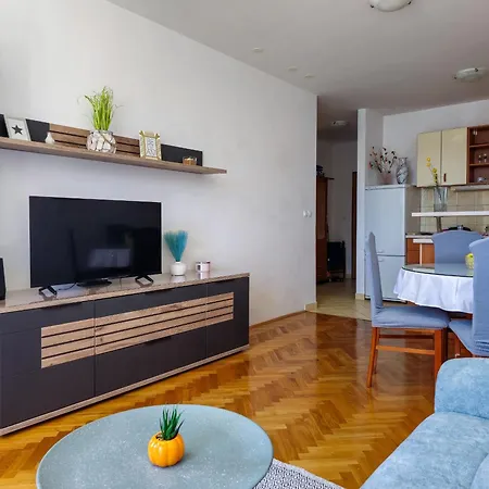 Apartment Cesarica *